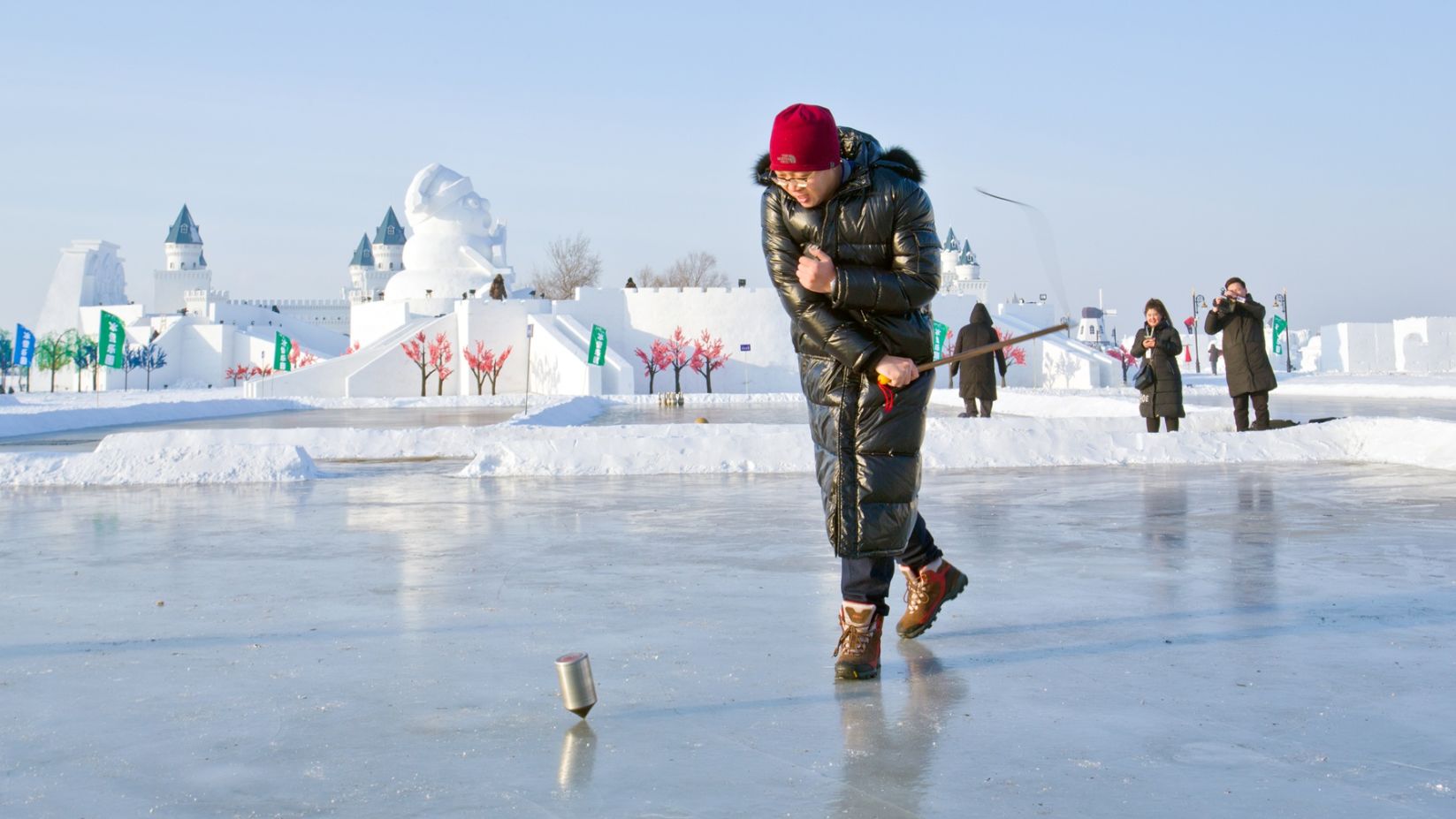 “巩固和扩大带动三亿人参与冰雪运动成果”甘肃省陆地冰壶系列赛（武威站）暨2025年武威市全民健…